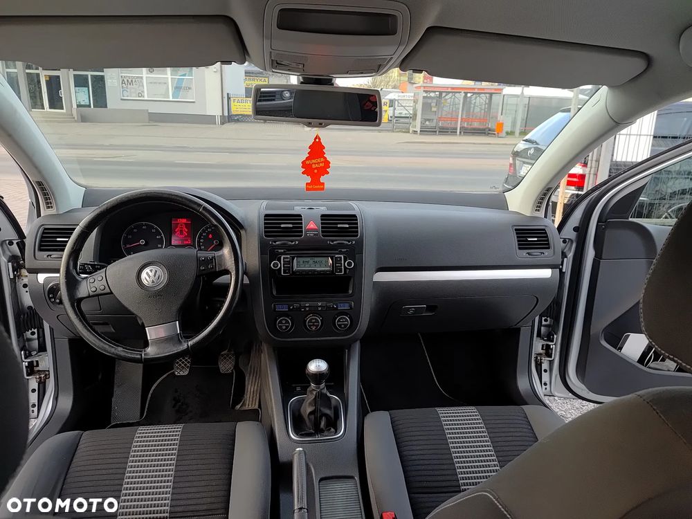 Volkswagen Golf 1.6 United - 22