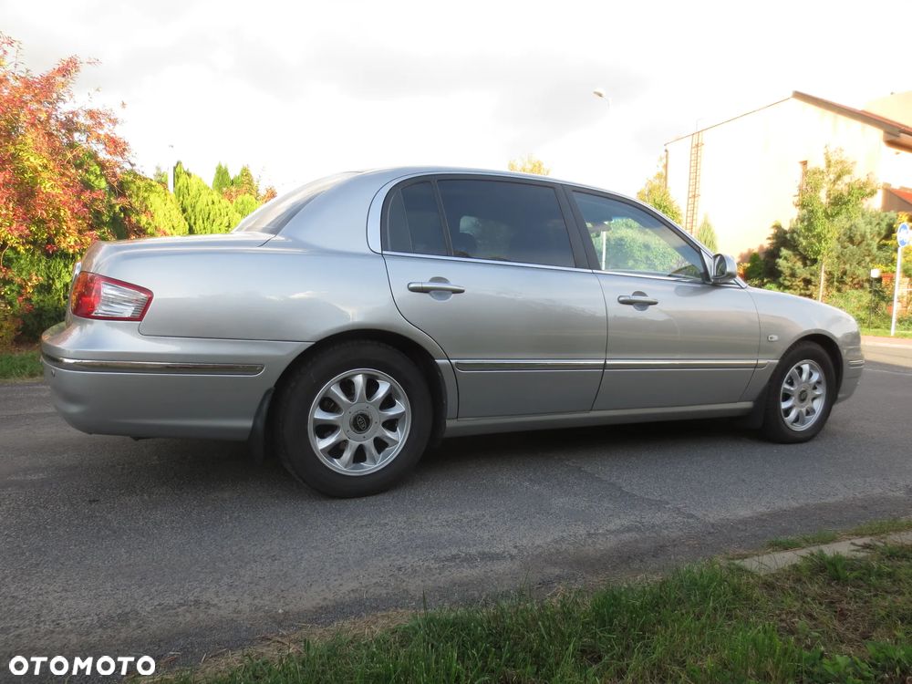 Kia Opirus 3.5 V6 Executive - 24