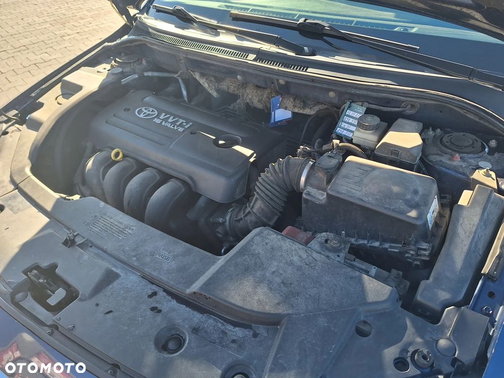 Toyota Avensis 1.8 VVT-i Sol - 5