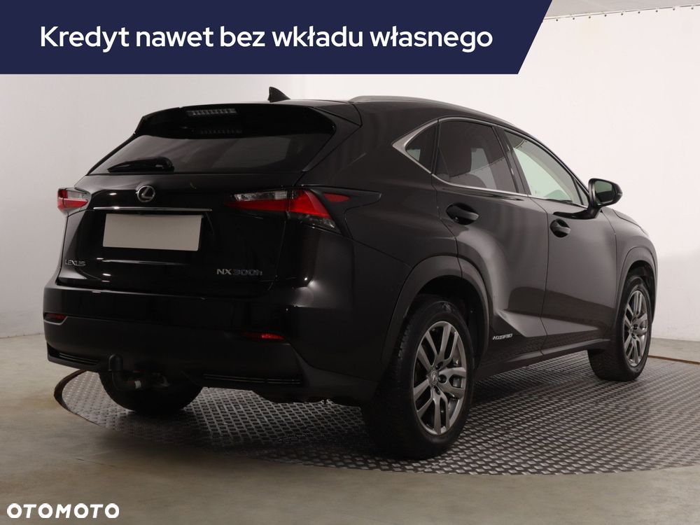 Lexus NX - 7
