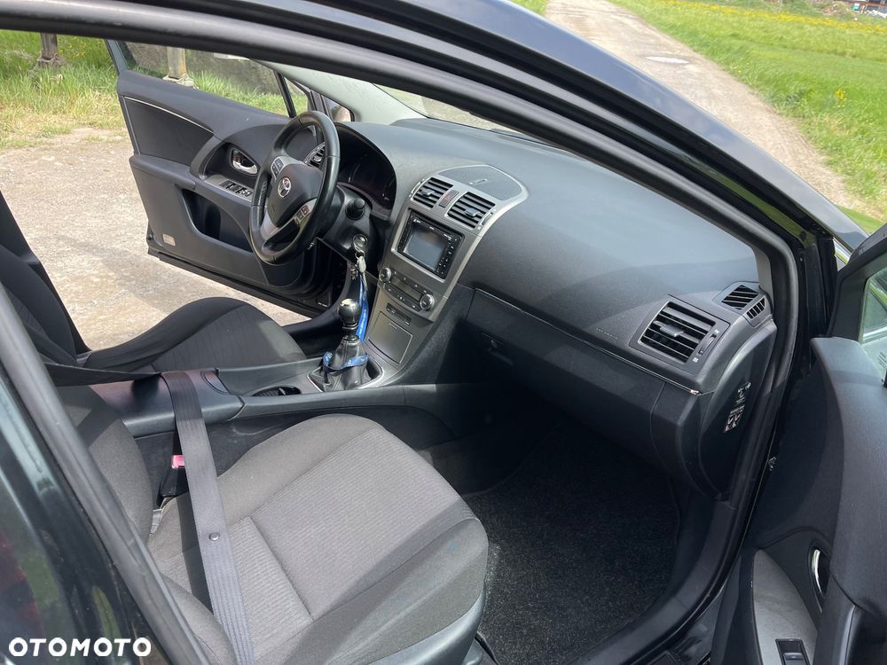 Toyota Avensis 2.2 D-4D Sol Plus NAVI - 17