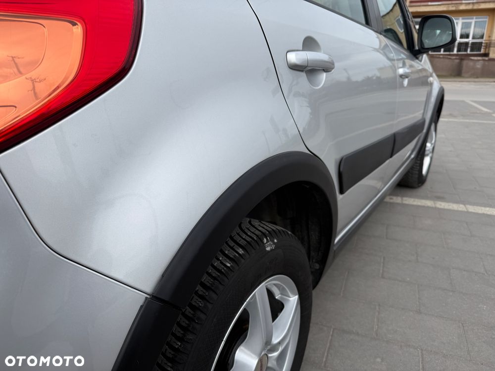 Suzuki SX4 1.6 VVT 4x4 Club - 19