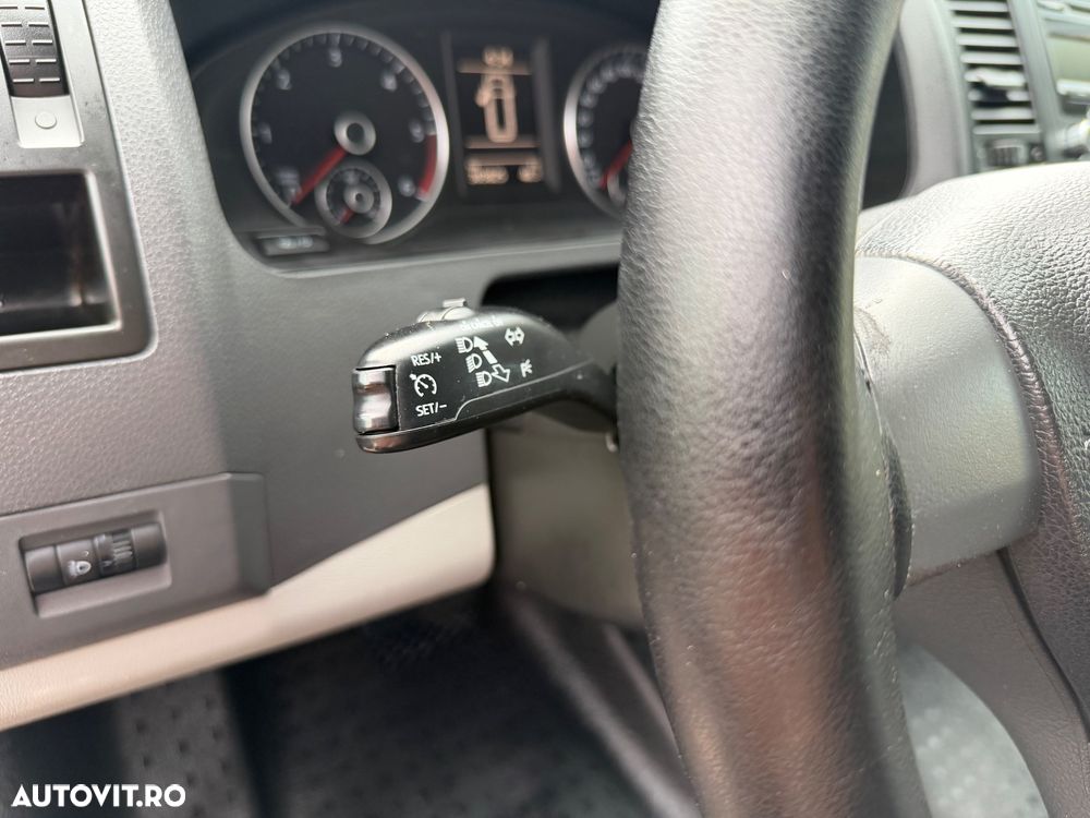 Volkswagen Transporter - 9