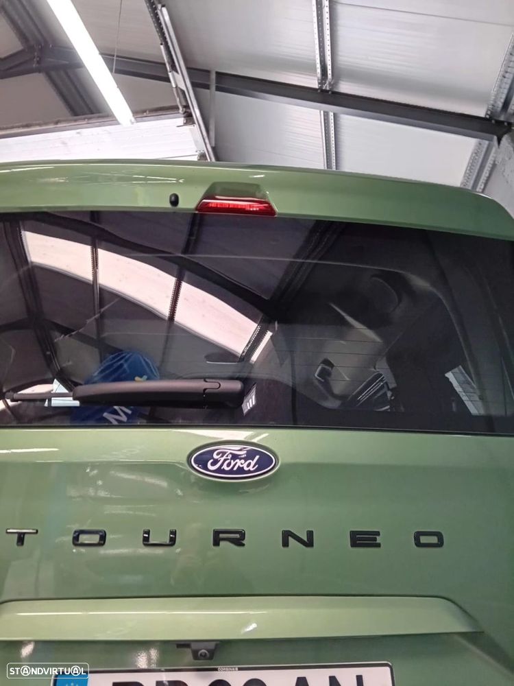 Ford Tourneo Courier 1.0 EcoBoost Titanium - 19