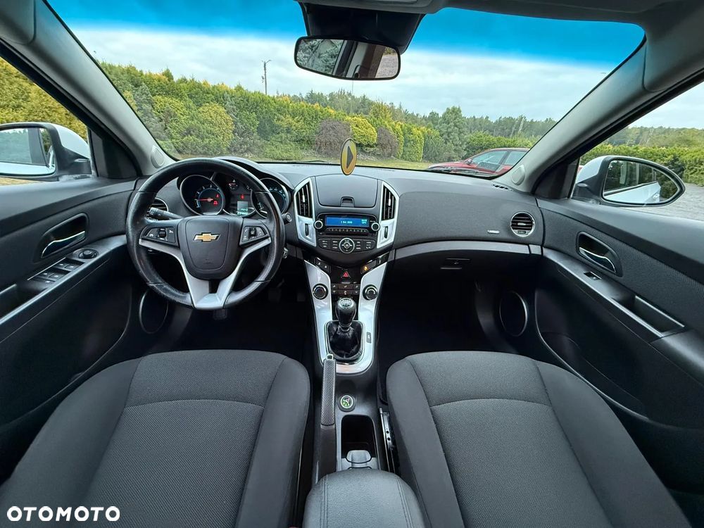 Chevrolet Cruze 1.8 LT - 15