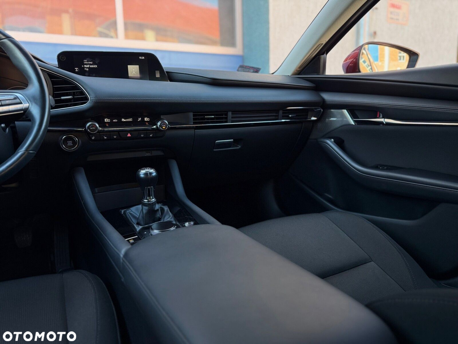 Mazda 3 - 15