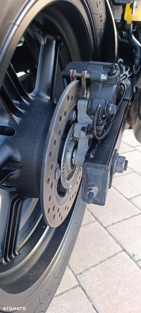 Honda CBF - 24