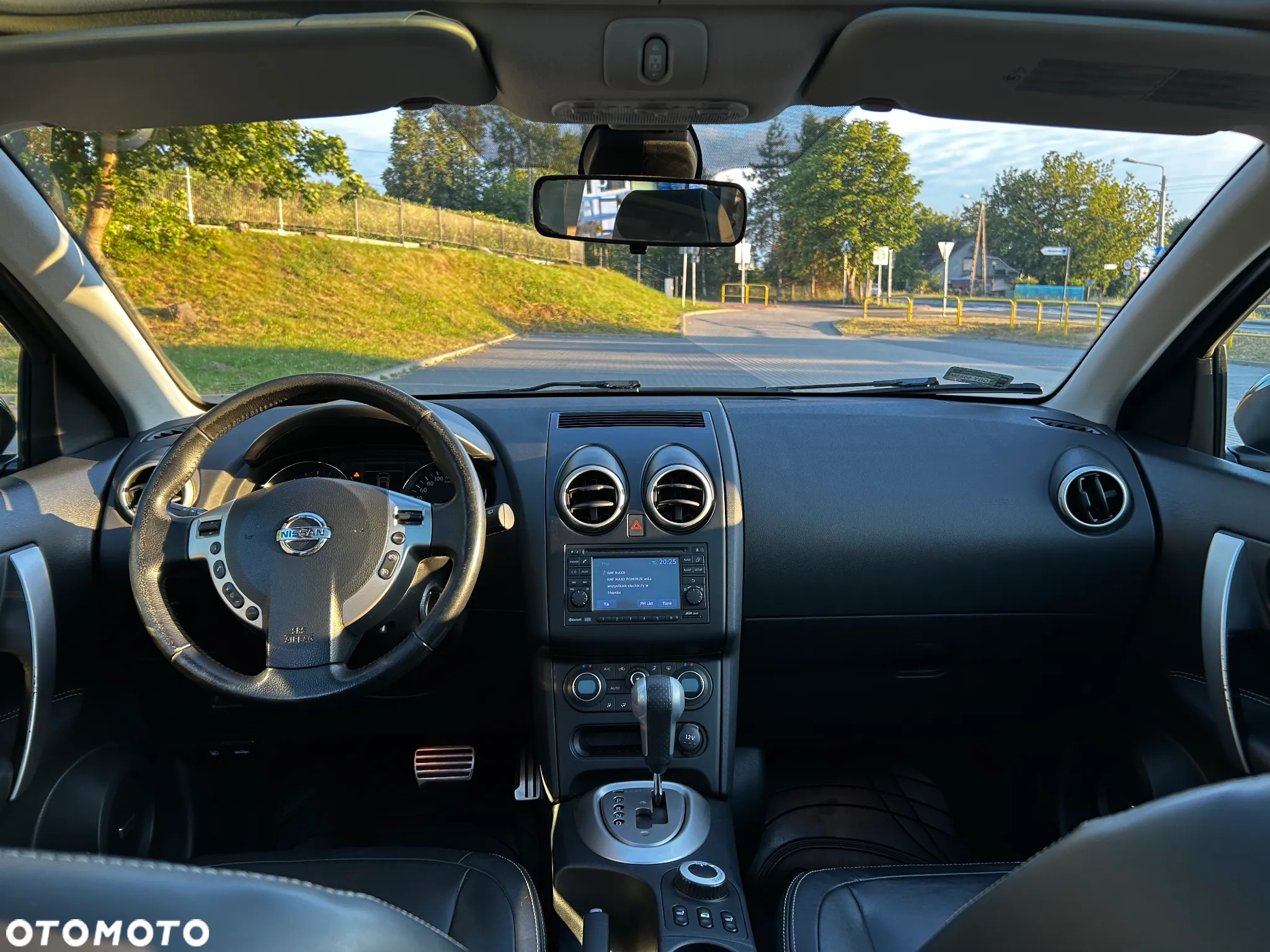 Nissan Qashqai 2.0 dCi 4x4 Tekna Premium - 4