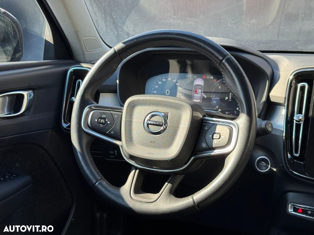 Volvo XC 40 - 11