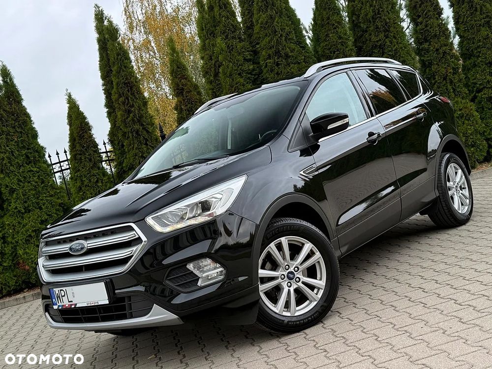Ford Kuga 1.5 EcoBoost 2x4 Titanium - 24