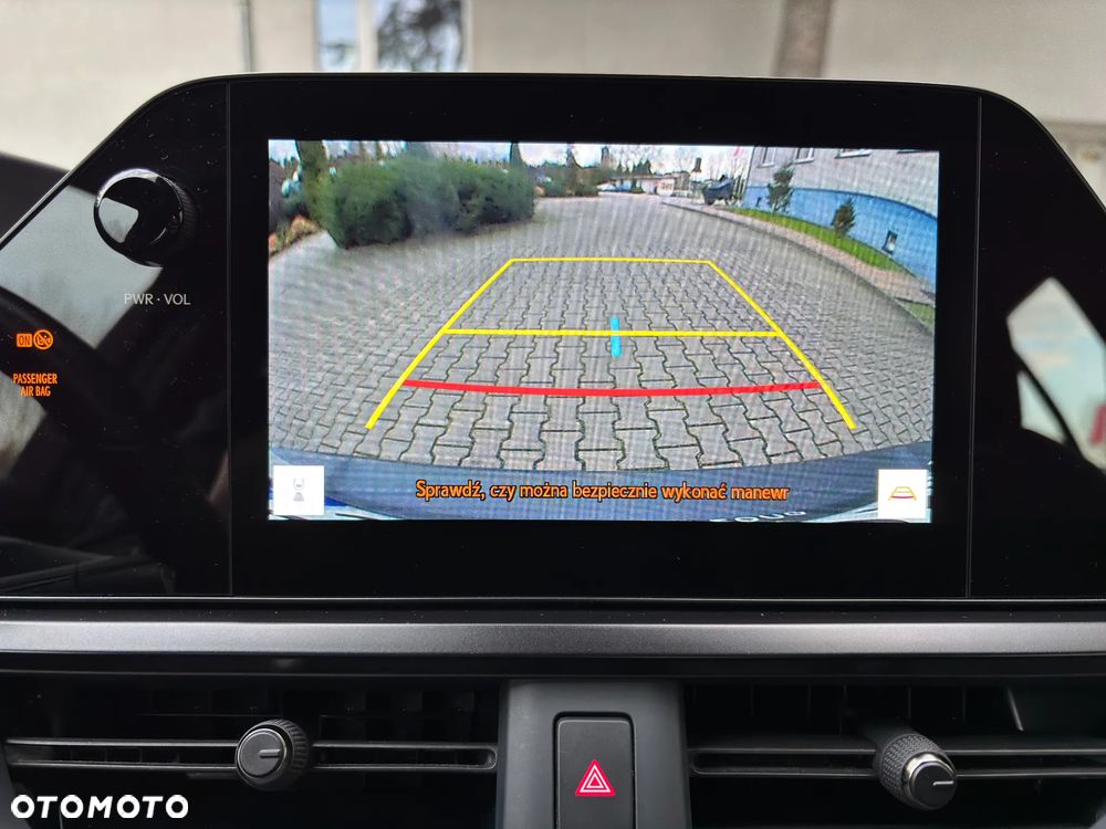 Lexus UX 250h GPF Business 2WD - 27