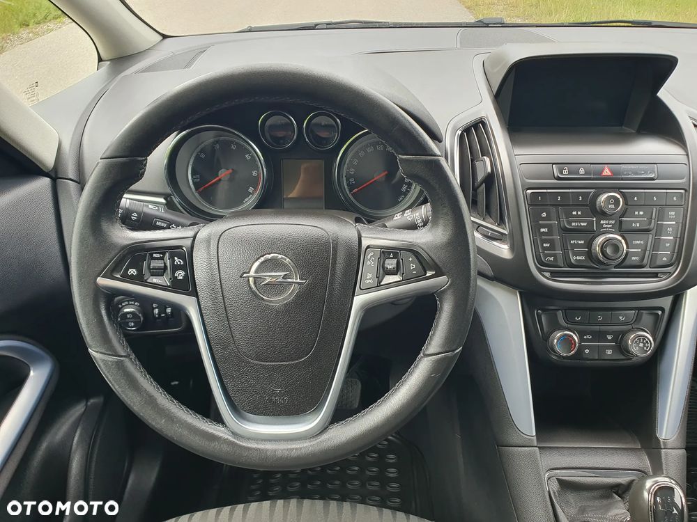 Opel Zafira - 26