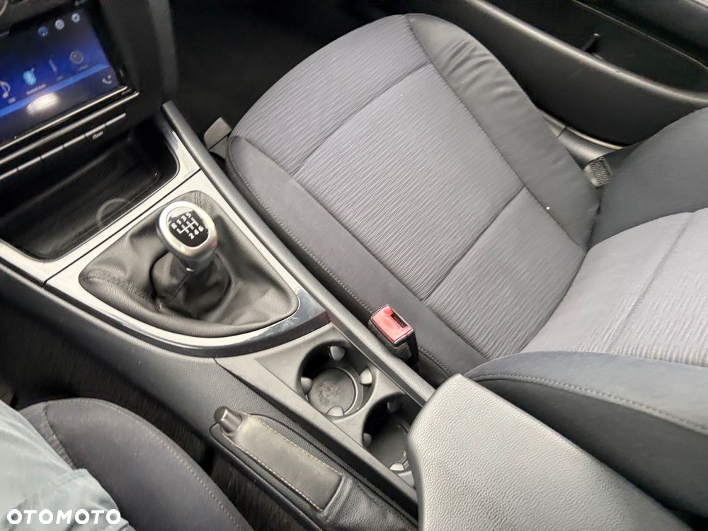 BMW Seria 1 - 15