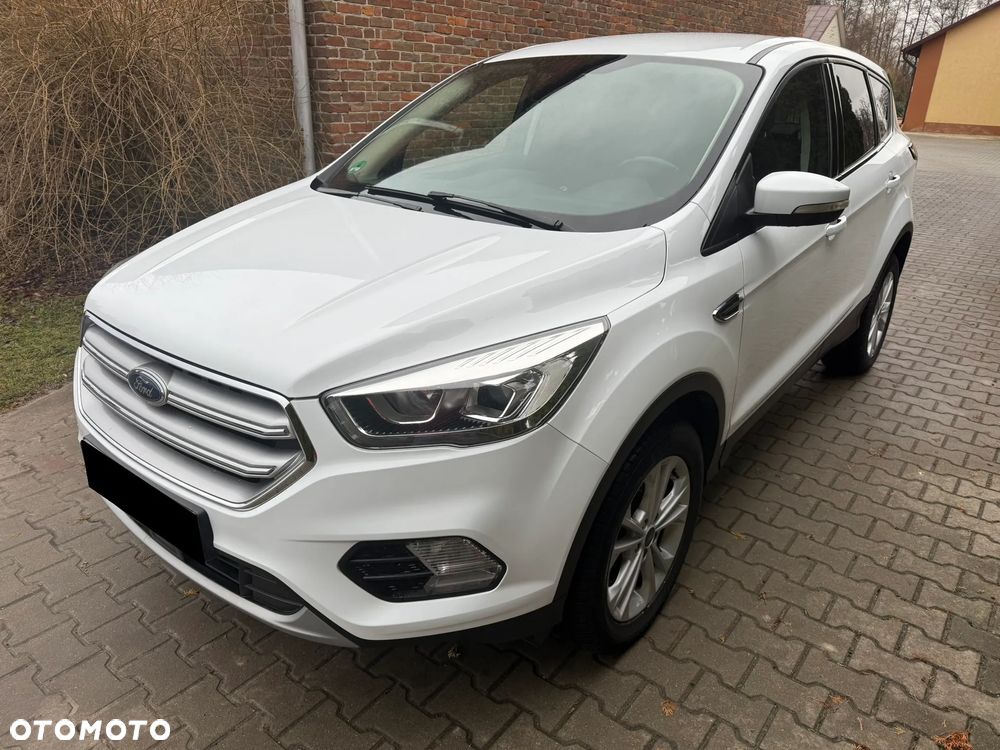 Ford Kuga 2.0 TDCi 4x2 Titanium - 4