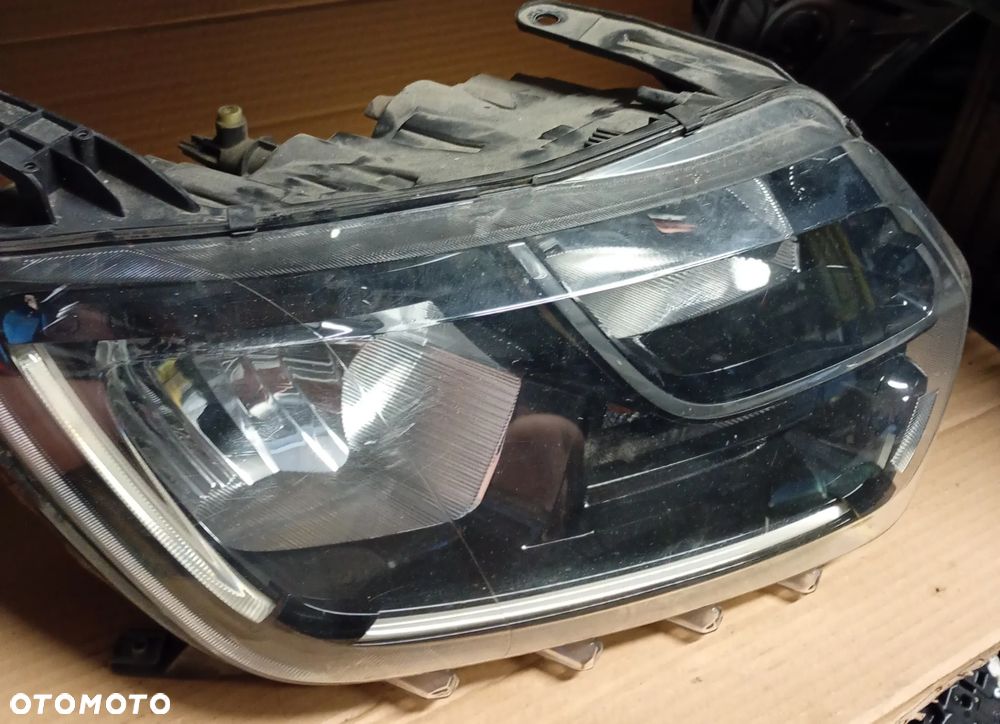 LAMPA LEWY PRAWY PRZÓD EUROPA 260609367R DACIA DUSTER II LED - 4