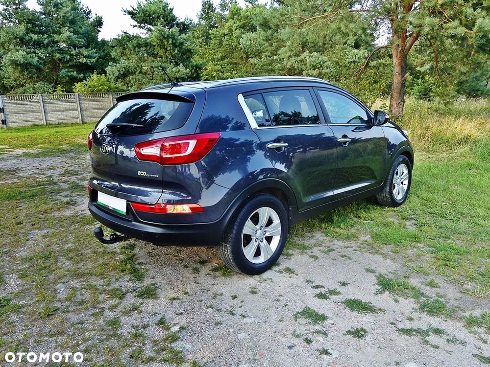Kia Sportage 1.7 CRDI 2WD ISG Dream-Team Edition - 8