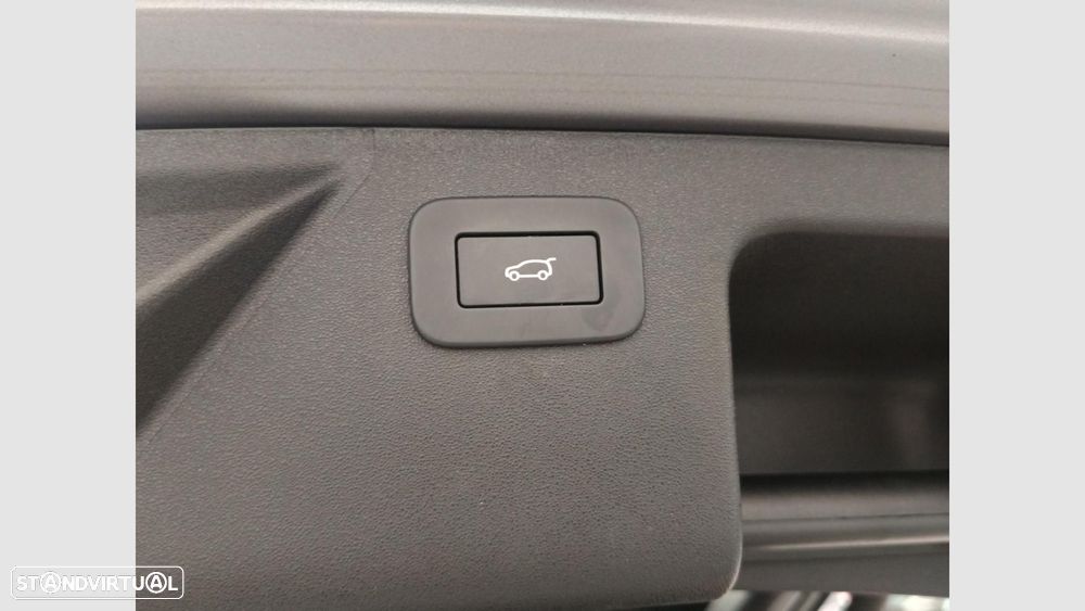 Land Rover Discovery Sport 1.5 I3 P300e AWD R-Dynamic S - 19