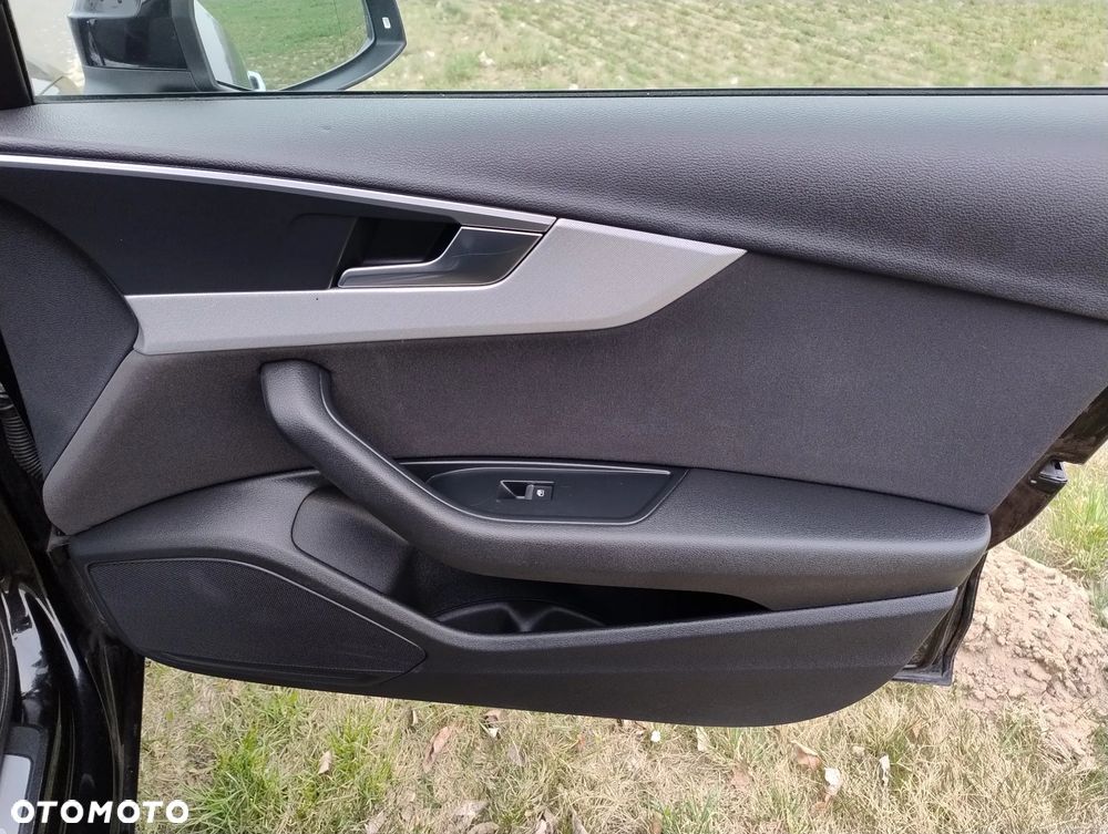 Audi A4 Avant 2.0 TDI - 14