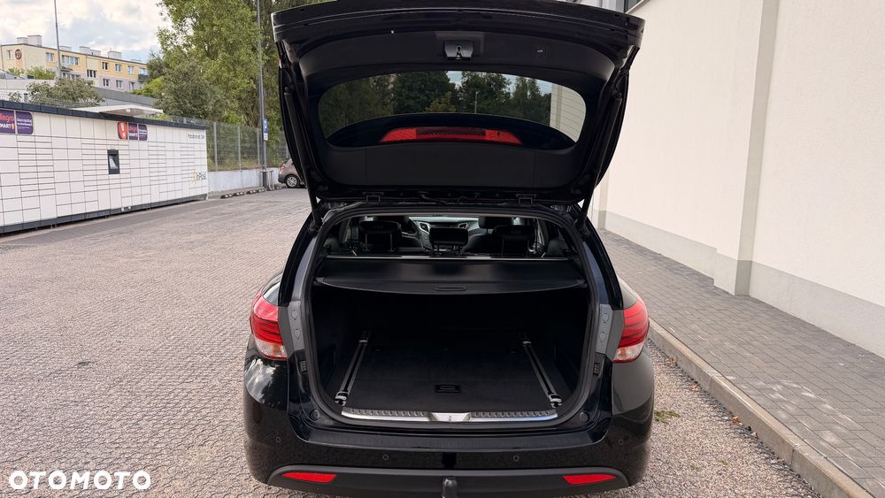 Hyundai i40 Kombi 2.0 Premium - 31