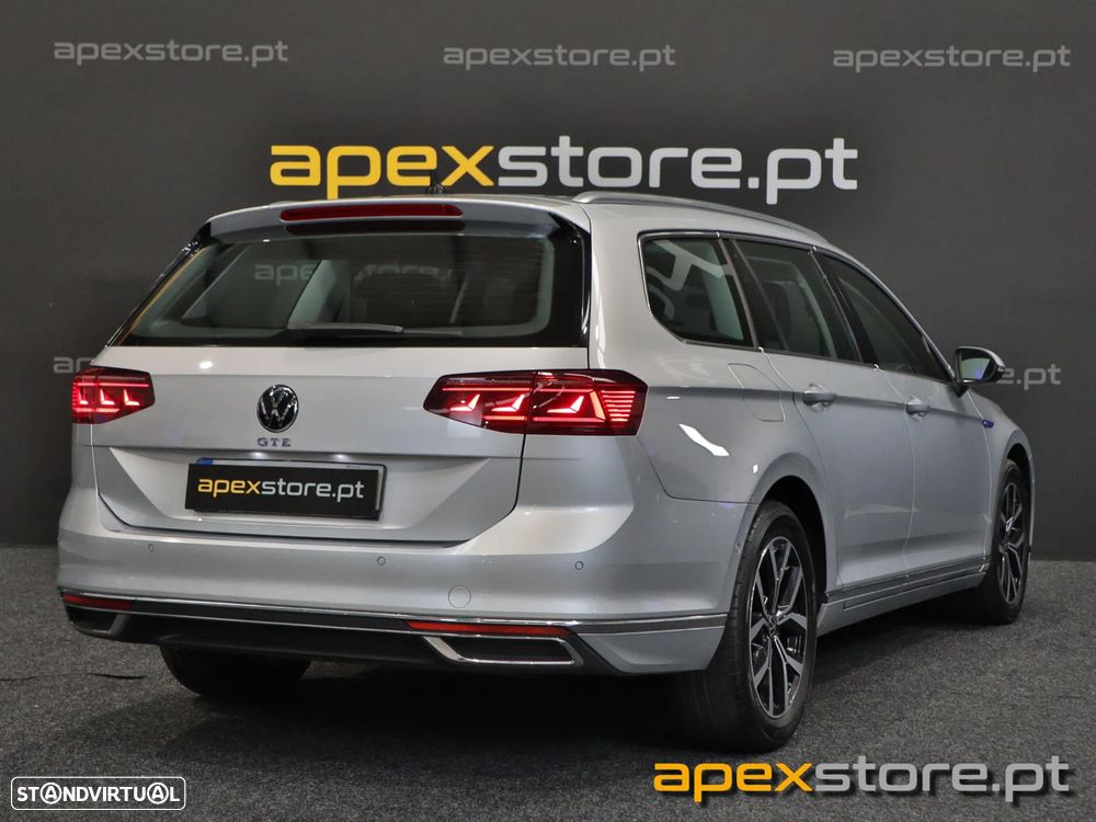 VW Passat Variant - 11