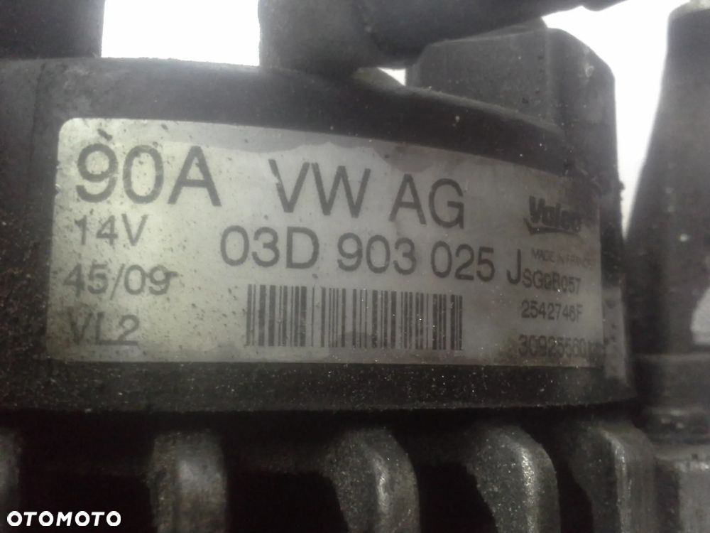 Volkswagen Polo V 1.2 alternator Valeo 90A 03D903025 - 10
