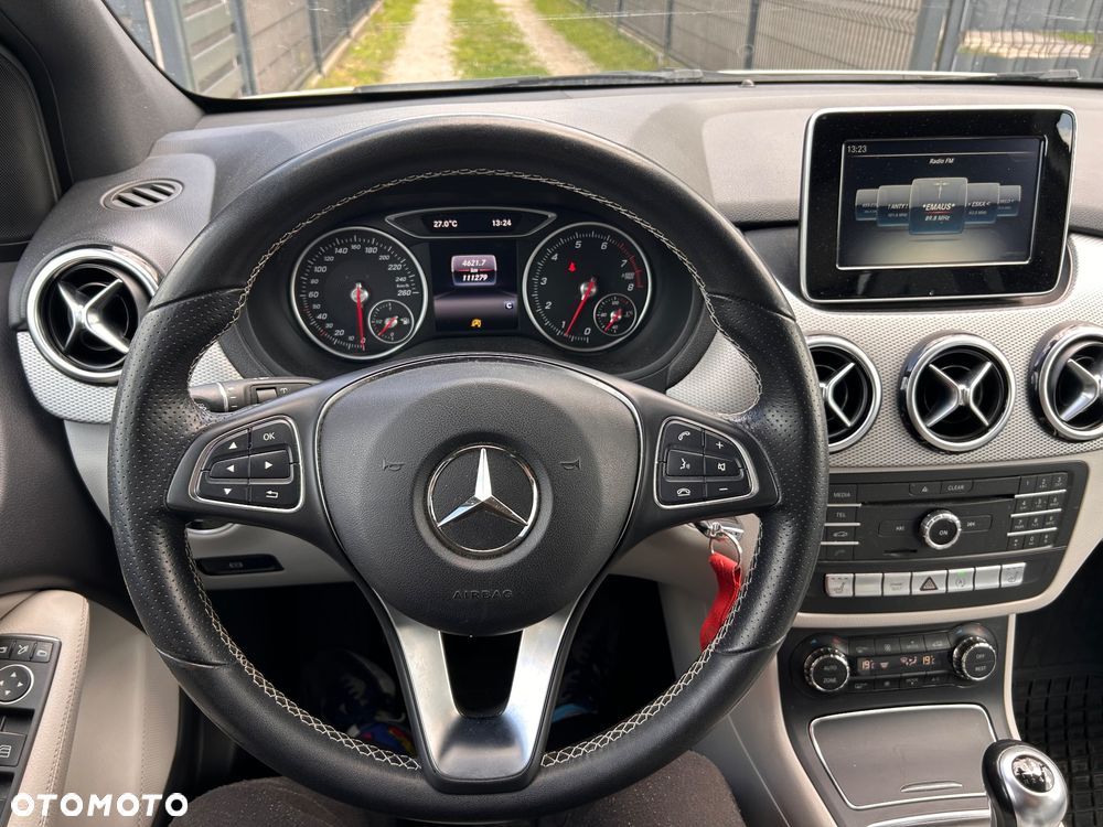 Mercedes-Benz Klasa B 250 UrbanStyle Edition - 14