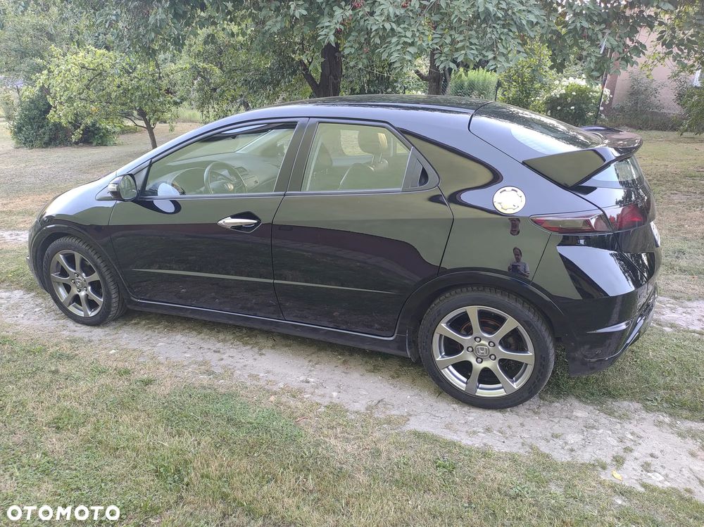 Honda Civic 1.8 GT Special Edition - 8