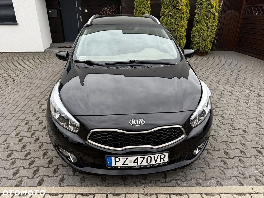 Kia Ceed - 8