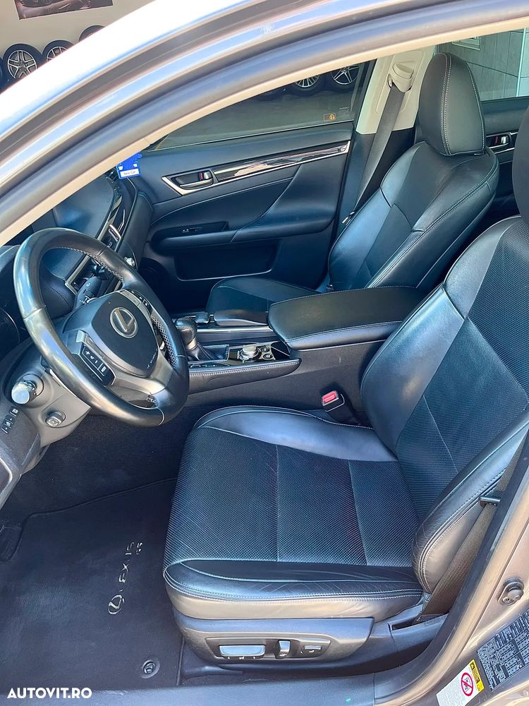 Lexus Seria GS - 13