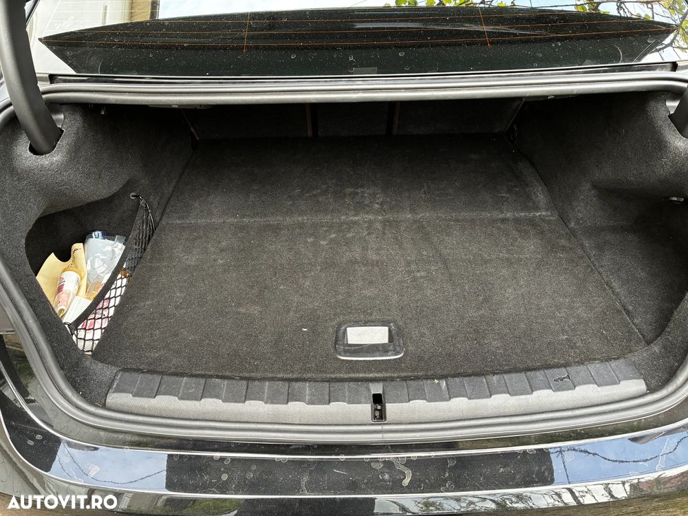 BMW Seria 3 320e Aut. Luxury Line - 25