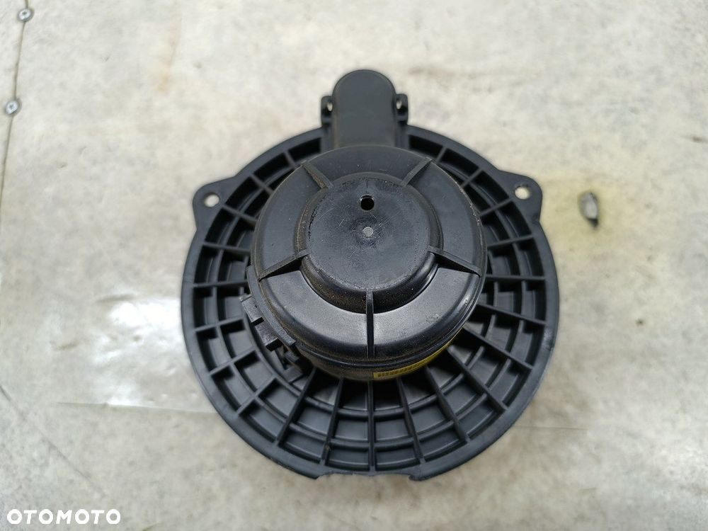 WENTYLATOR NAWIEWU, DMUCHAWA HYUNDAI H-1 II 97945-4H000 2.5 CRDI - 8