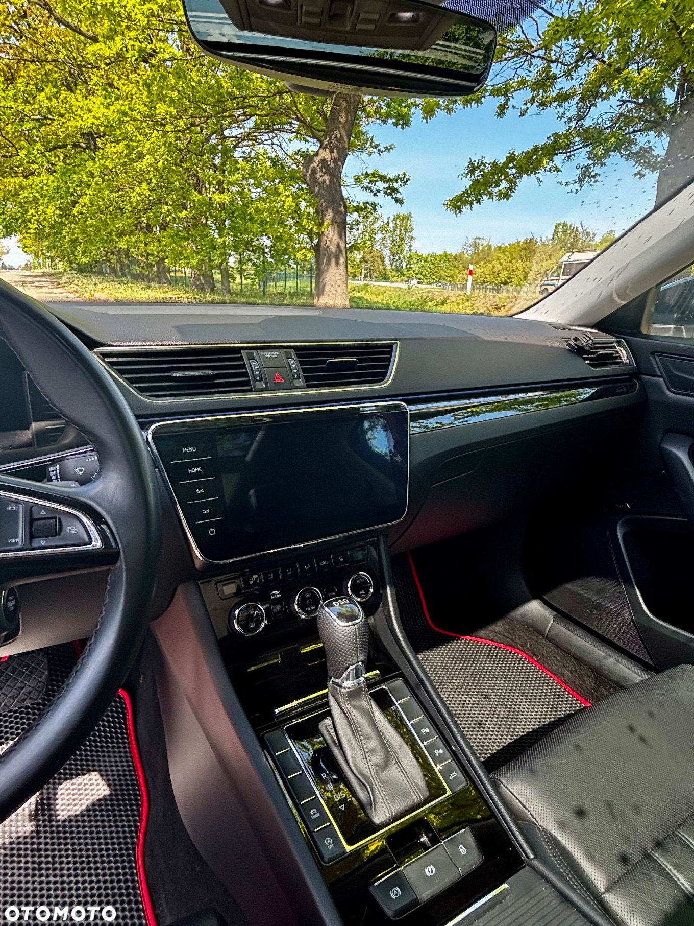 Skoda Superb 2.0 TDI DSG L&K - 23