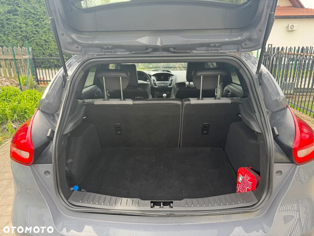 Ford Focus 2.0 TDCi ST - 25