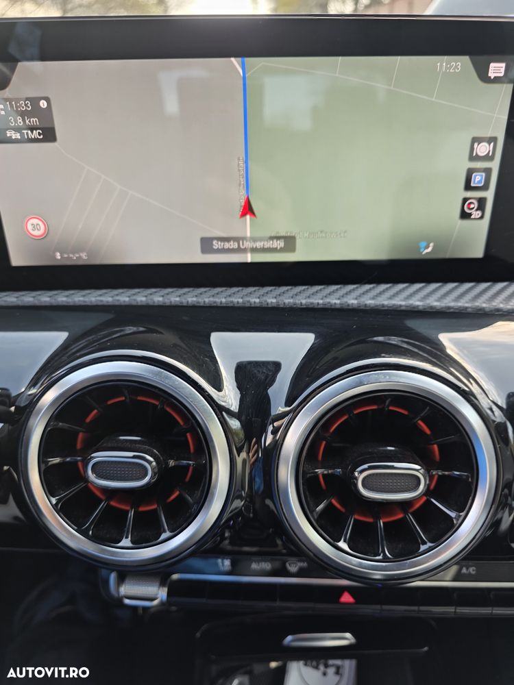 Mercedes-Benz A 180 - 30