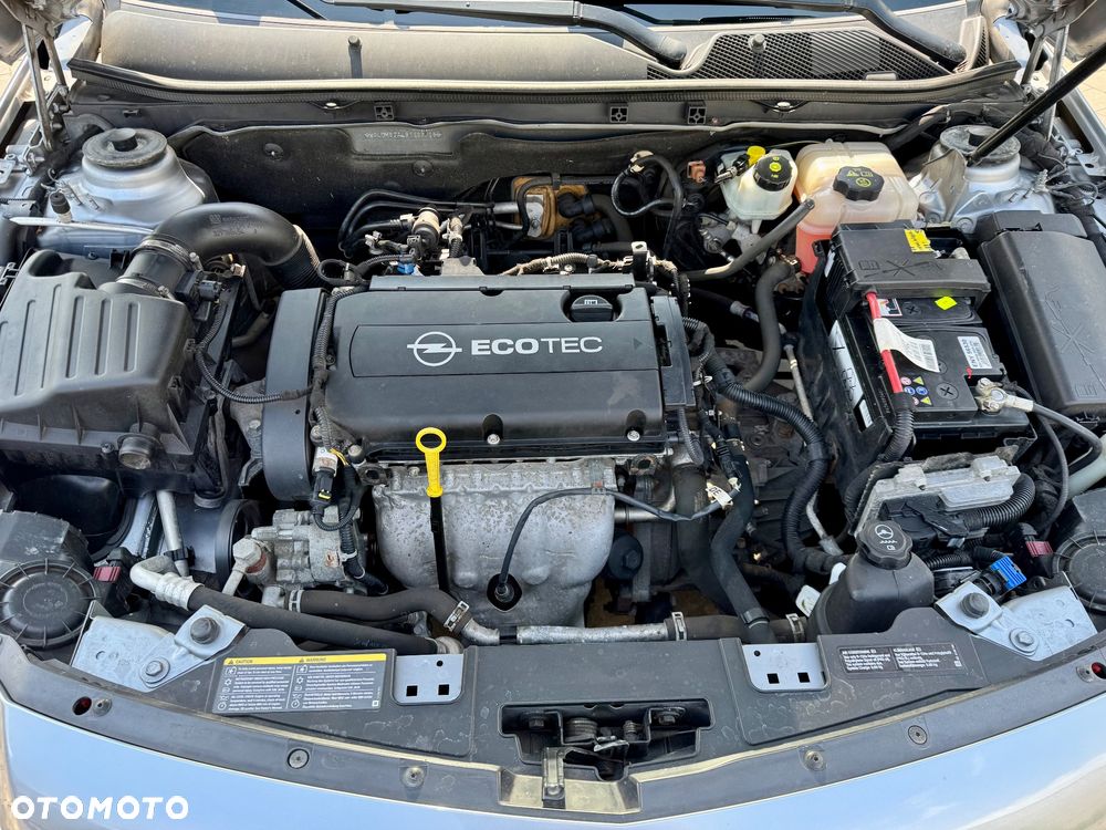 Opel Insignia - 15
