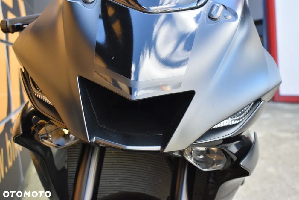 Yamaha R6 - 39