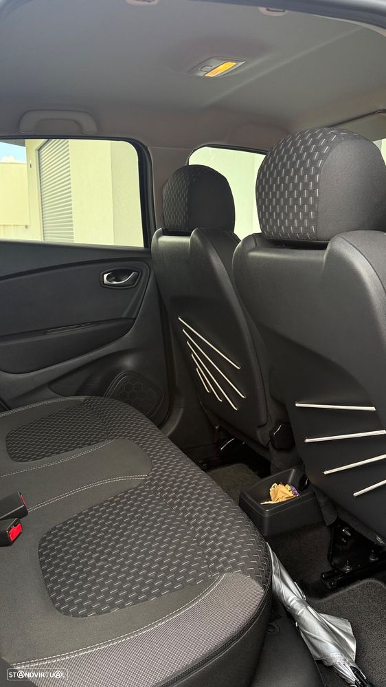 Renault Captur 0.9 TCE Exclusive - 25