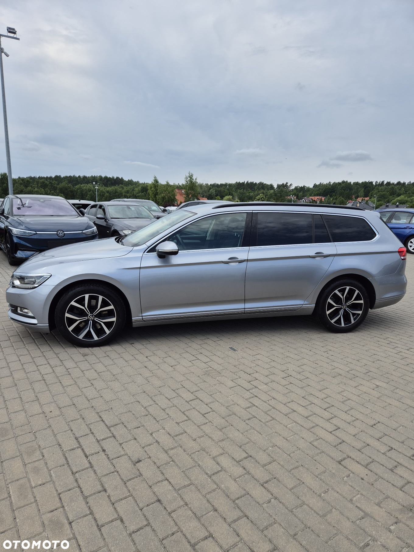 Volkswagen Passat 2.0 TDI BMT Comfortline DSG - 2