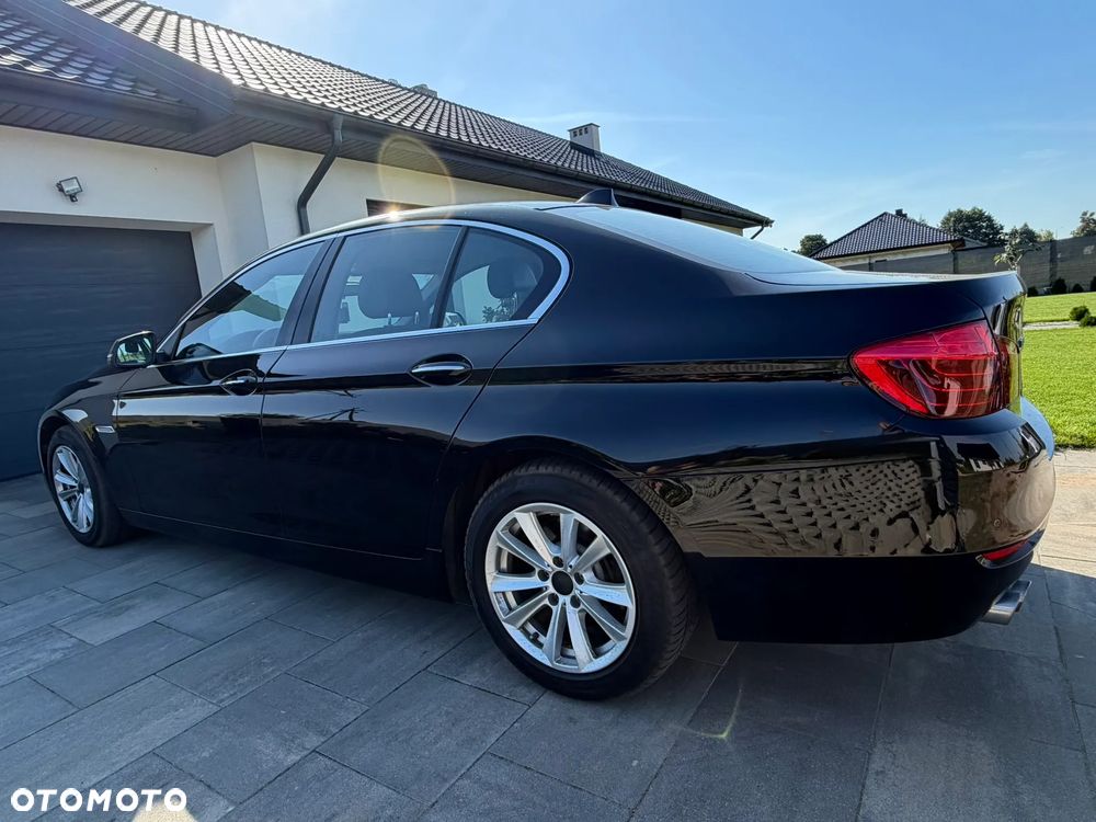 BMW Seria 5 520d Luxury Line - 17