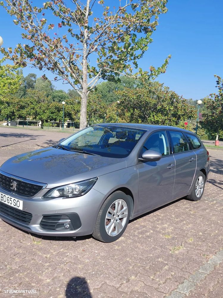 Peugeot 308 SW BlueHDi 130 EAT8 Allure - 2