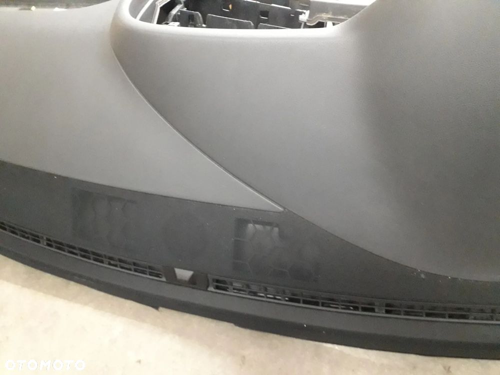 deska rozdzielcza kokpit europa A6 C6 2.0 FSI TFSI BPJ - 2