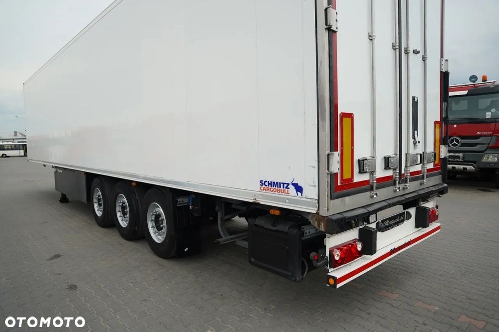 Schmitz Cargobull CHŁODNIA / THERMO KING SLX 200 / HAKÓWKA  / KOSZ NA PALETY / - 11