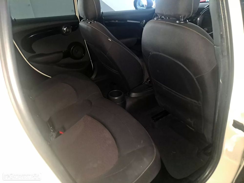 MINI 5 Portas One - 17