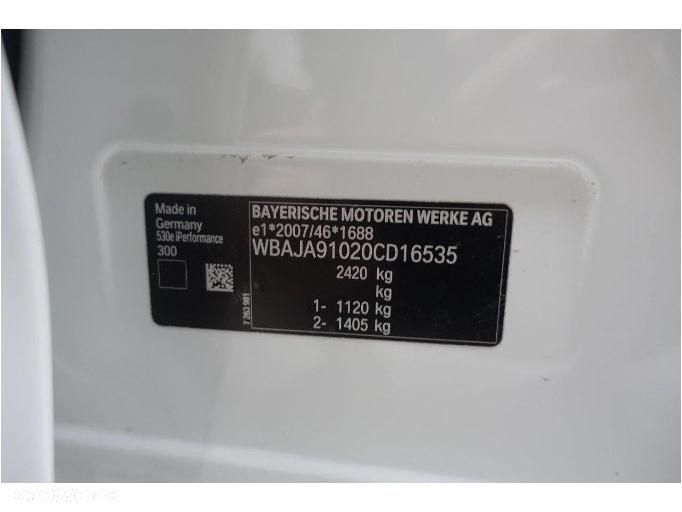 BMW Seria 5 - 11
