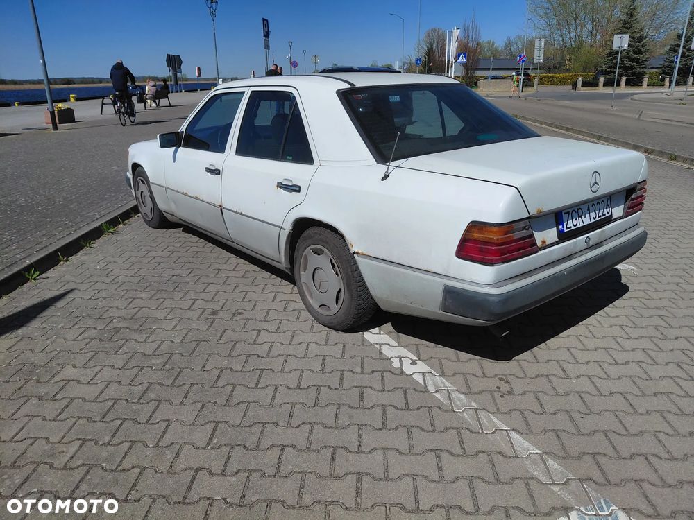 Mercedes-Benz W124 (1984-1993) - 2