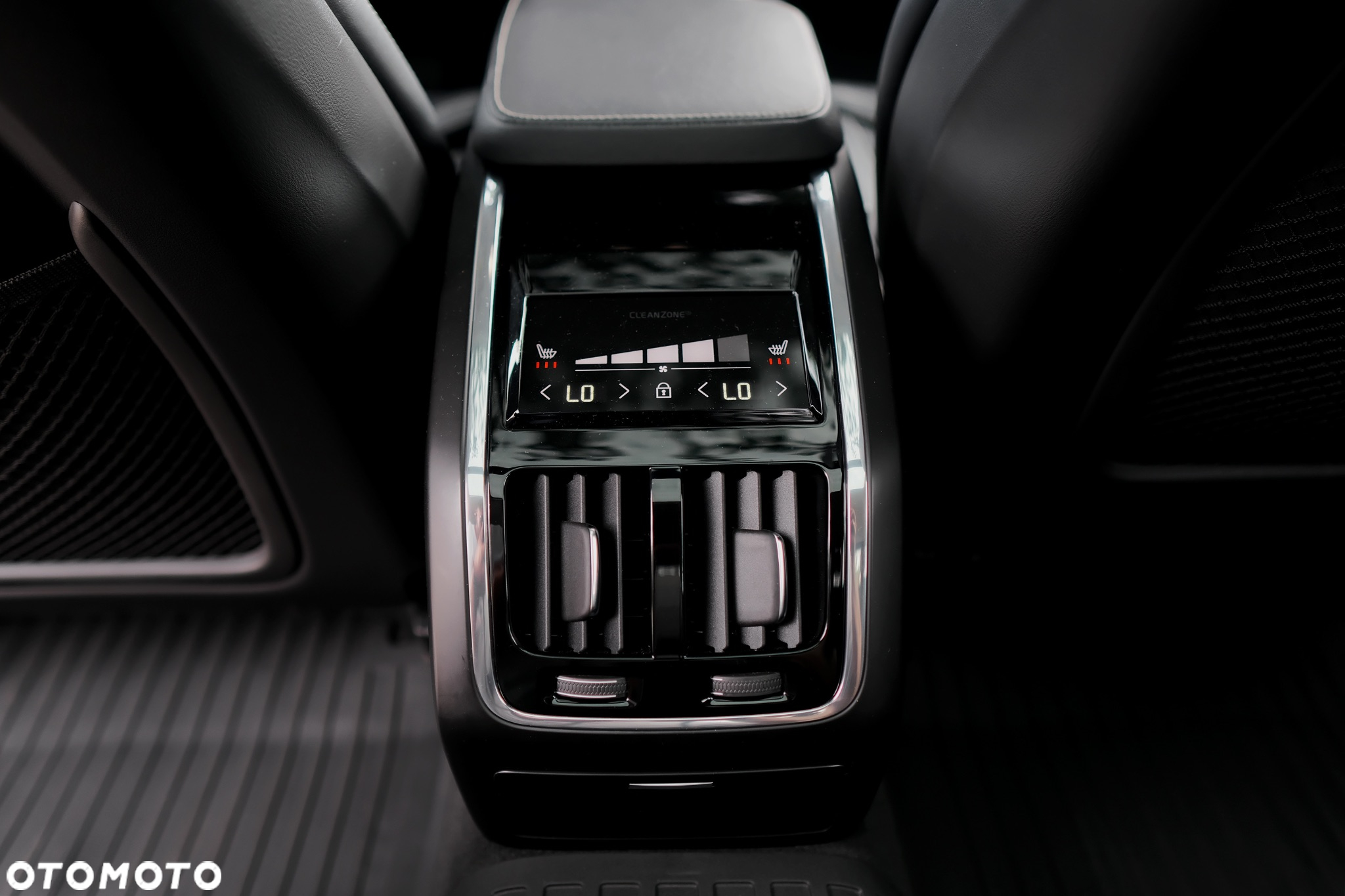 Volvo S90 B6 B AWD Geartronic Inscription - 29