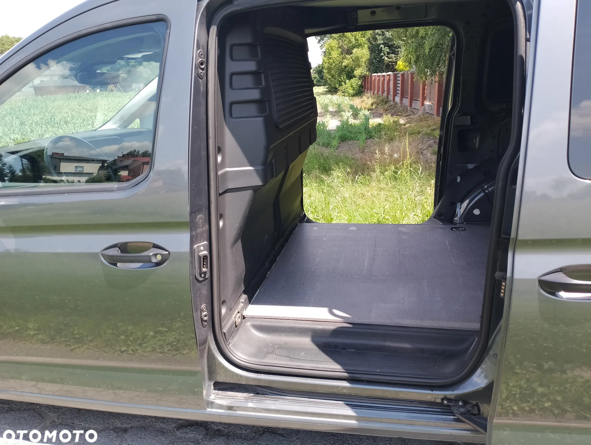 Volkswagen Caddy 2.0TDi  Maxi DSG - 20
