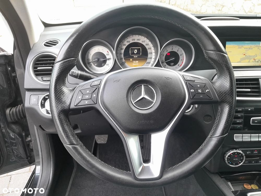 Mercedes-Benz Klasa C 180 Coupe BlueEFFICIENCY - 14