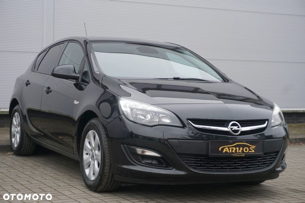 Opel Astra 1.4 Turbo Cosmo - 12