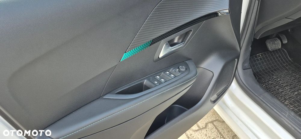 Peugeot 208 1.2 PureTech Allure Pack S&S EAT8 - 12